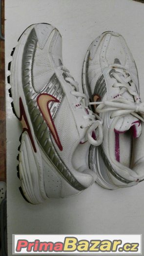Damske boty Nike – fotografie 1