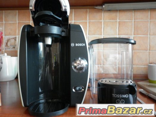 kavovar Bosch Tassimo stříbrno chromove barvy – fotografie 3