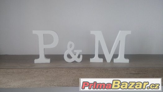Dekorativní písmena P a M – fotografie 1