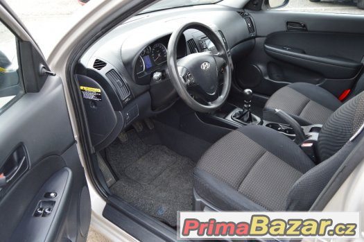 Hyundai i30 1.6 i CVVT 92 kW NOVÉ V ČR, 1.MAJ. – fotografie 5