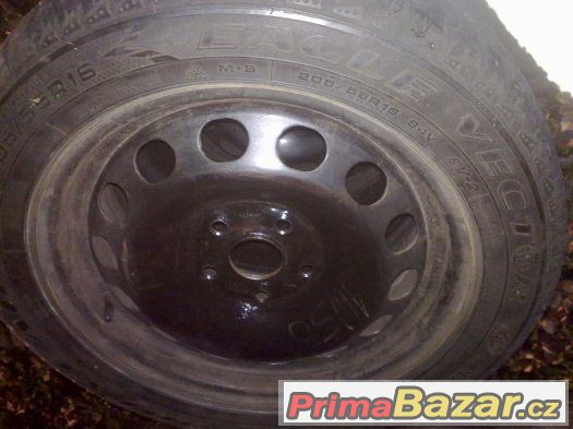 205/55R16 zimní  5-6mm - Good Year+disky Octavia II/Audi A6 – fotografie 3