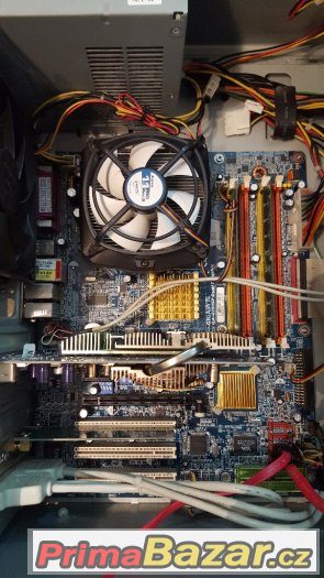 PC P4 630HT 64bit/2GB/120+250GB/GF6600pasiv – fotografie 2