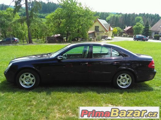 Mercedes Benz E220 CDI classic W211 R.v.2004 – fotografie 1