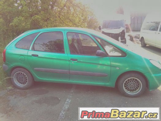 Citröen Xsara PICASO 1.8 16 R.v.2000 – fotografie 2