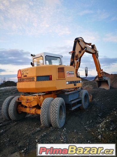 Liebherr 310 – fotografie 2
