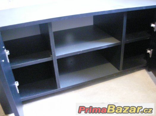 PRODÁM ČERNÝ STOLEK POD TV,ROZMĚR:d.110cm,hl.44cm,v.50cm – fotografie 3