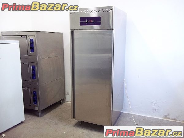 GASTRO PROFI nerez chladnice 600 litrů na přepravky