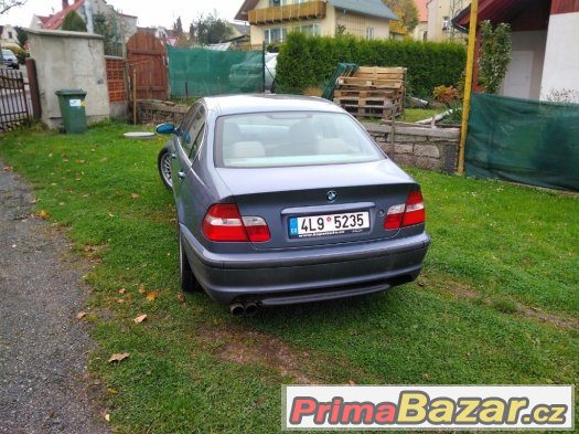 BMW 320 i 6 V – fotografie 5