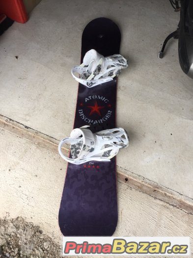 Snobboard Atomic Discharger 158 s vázáním Burton Freestyle – fotografie 1