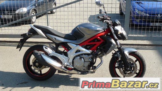 Suzuki GSF 650 Gladius 25 Kw – fotografie 3
