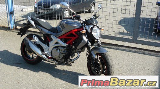 Suzuki GSF 650 Gladius 25 Kw – fotografie 4