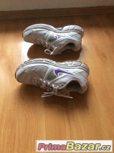 NIKE – fotografie 1