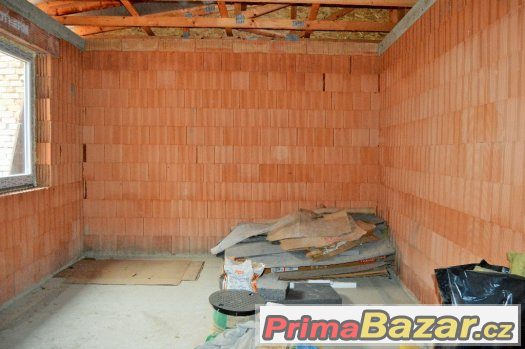 Hrušky, rodinný dům, hrubá stavba CP 120m2, dvorek, garáž – fotografie 4