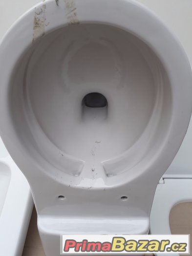 Invalidní umyvadlo, wc závěsné, sedátko – fotografie 1