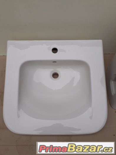 Invalidní umyvadlo, wc závěsné, sedátko – fotografie 2