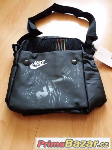 kabelka Nike přes rameno – fotografie 1
