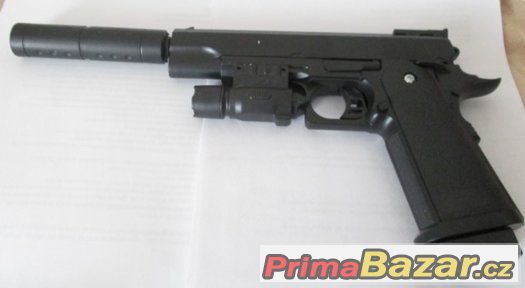 Airsoft zbraň replika italské pistole BERETTA.   Manuální +d – fotografie 1
