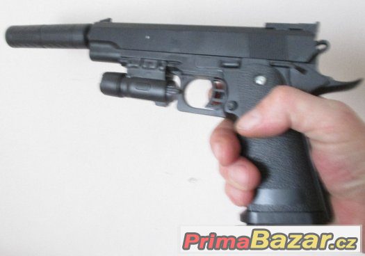 Airsoft zbraň replika italské pistole BERETTA.   Manuální +d – fotografie 4