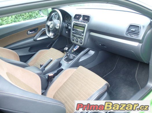 Volkswagen Scirocco 1.4TSi 118kW XENONY – fotografie 4