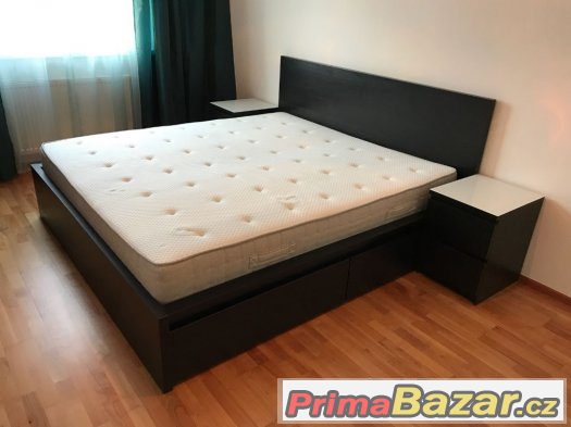 Postel s úložným prostorem + matrace, noční stolky 180x200 – fotografie 1