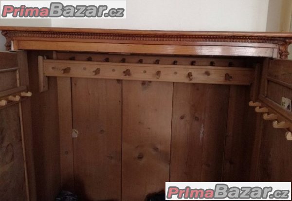 Jasanová šatní skříň Biedermaier Bieder Jasanová šatní skříň z pozdního období Biedermeieru. velmi zachovalá, – fotografie 3