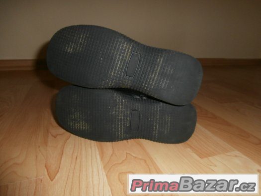 Dívčí kozačky černé, vel. 29, stélka 20cm, levně – fotografie 3