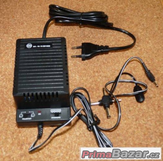 Universální napáječ 230V/3 - 12V DC stabilizovaný, 1000mA – fotografie 1
