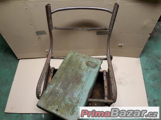Sedadlo Zetor 25 – fotografie 2