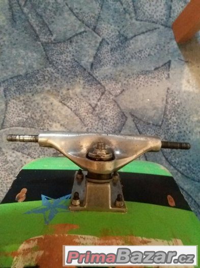 Trucky na skateboard – fotografie 2
