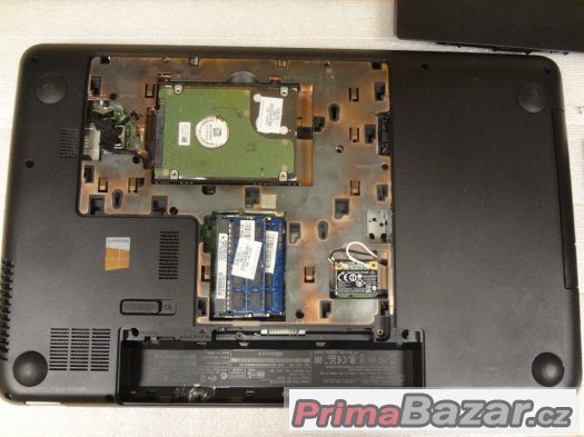 HP Pavilion 17-e033sc nefunkční na opravu nebo díly – fotografie 2