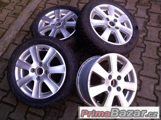 Prodám elektrony 15" Peugeot 4x108 – fotografie 1
