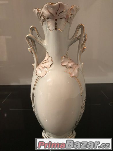 Porcelánová váza – fotografie 1