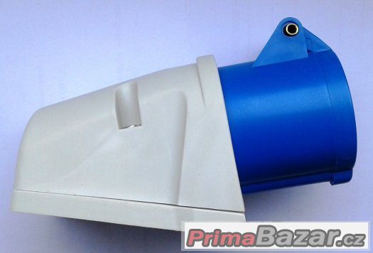 Zásuvka - 3 pólová, 16A / 230V, krytí IP 44 – fotografie 1