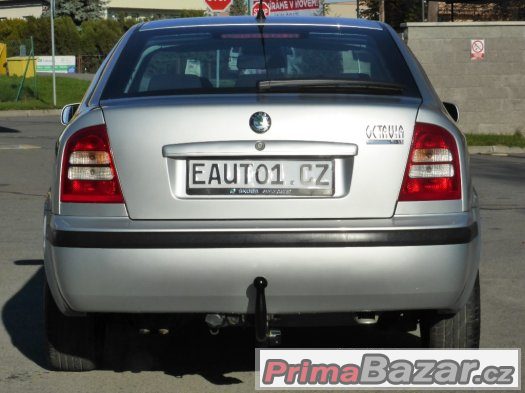 ŠKODA OCTAVIA LIFTBACK 1.6i 75kW KLIMA TAŽNÉ 1MAJ SERVISKA – fotografie 4