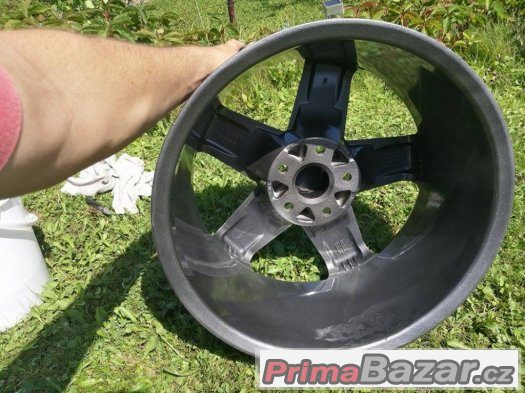 Prodám ALU kola Original Audi R17 5x112 – fotografie 4