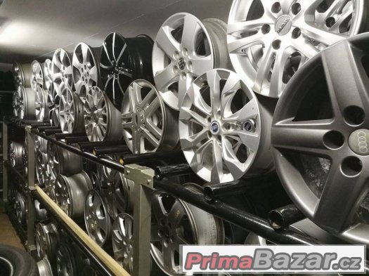 Prodám ALU kola Original VW Golf 5 R15 5x112 – fotografie 4