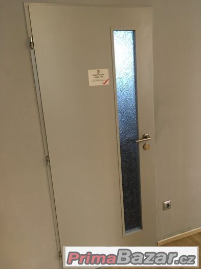 Dveře použité z restaurace -perfektní stav 1000,-/ks – fotografie 2