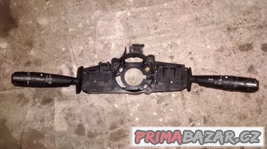 PEUGEOT 406 1,8 81KW 1995-2004 - PÁČKA STĚRAČE, BLINKRU – fotografie 1