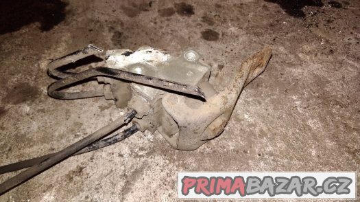 PEUGEOT 406 1,8 81KW 1995-2004 - REGULÁTOR BRZDNÉ SÍLY – fotografie 2