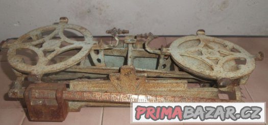 Prodám starou váhu - k renovaci, pouze osobní odběr. – fotografie 1