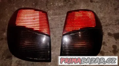 PEUGEOT 406 1,8 81KW 1995-2004 - ZADNÍ SVĚTLO levé a pravé