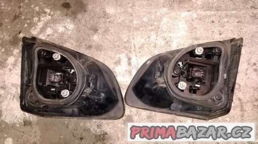 PEUGEOT 406 1,8 81KW 1995-2004 - ZADNÍ VNITŘNÍ SVĚTLA – fotografie 2