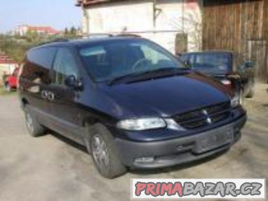 Chrysler Grand Voyager (1996-2000) – fotografie 1