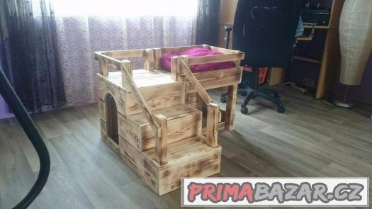Psi boudička s palandou – fotografie 2