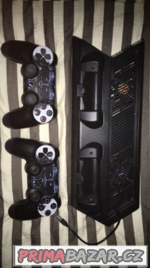 Playstation 4 PRO, 2 ovladače,rok a pul zaruka – fotografie 3