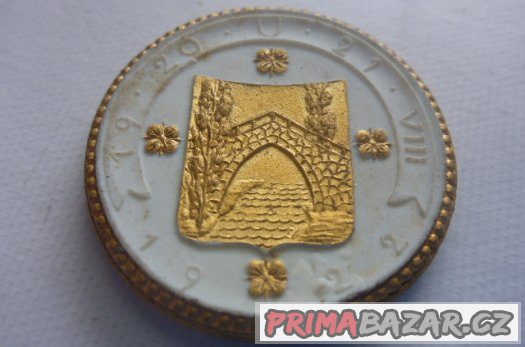 Medaile cena 499 korun – fotografie 1