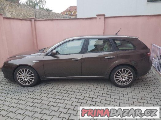 ALFA ROMEO 159 Sportwagon JTD 1.9 16V 110 KW – fotografie 2