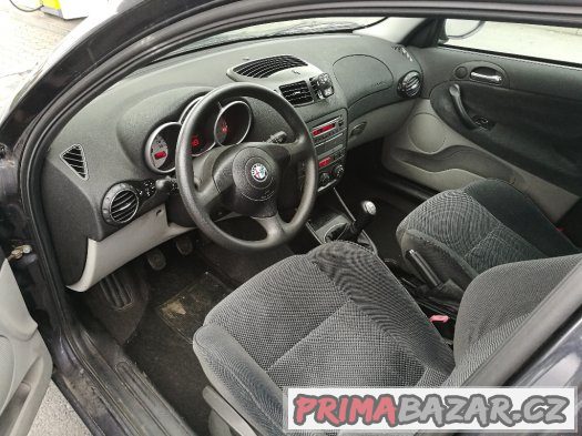 ALFA ROMEO 147 1,6i TWINSPARK 88 KW.JEN 76992 KM – fotografie 5