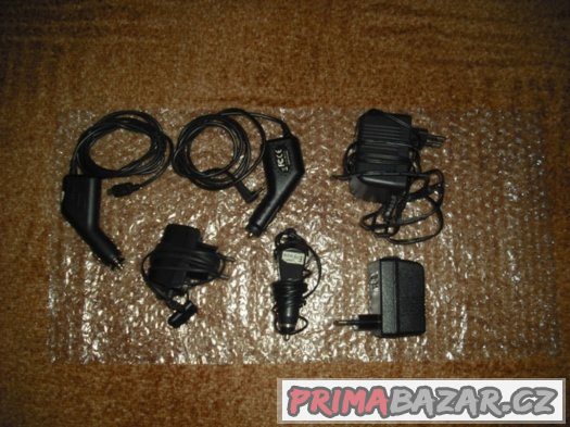 Auto nabíječky a adaptory na 220V – fotografie 1