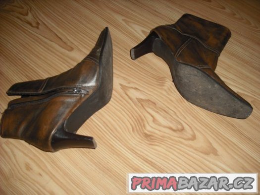 Dámské elegantní kotníkové boty zn. Lorenzetti vel č.38 – fotografie 5